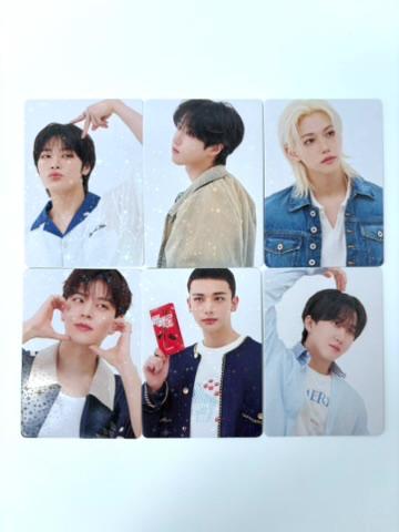 Stray Kids 45pcs lomo cards SKZ KARMA Merch KPOP Photocards Felix Bangchan Leeknow Hyunjin Lomo Card C448