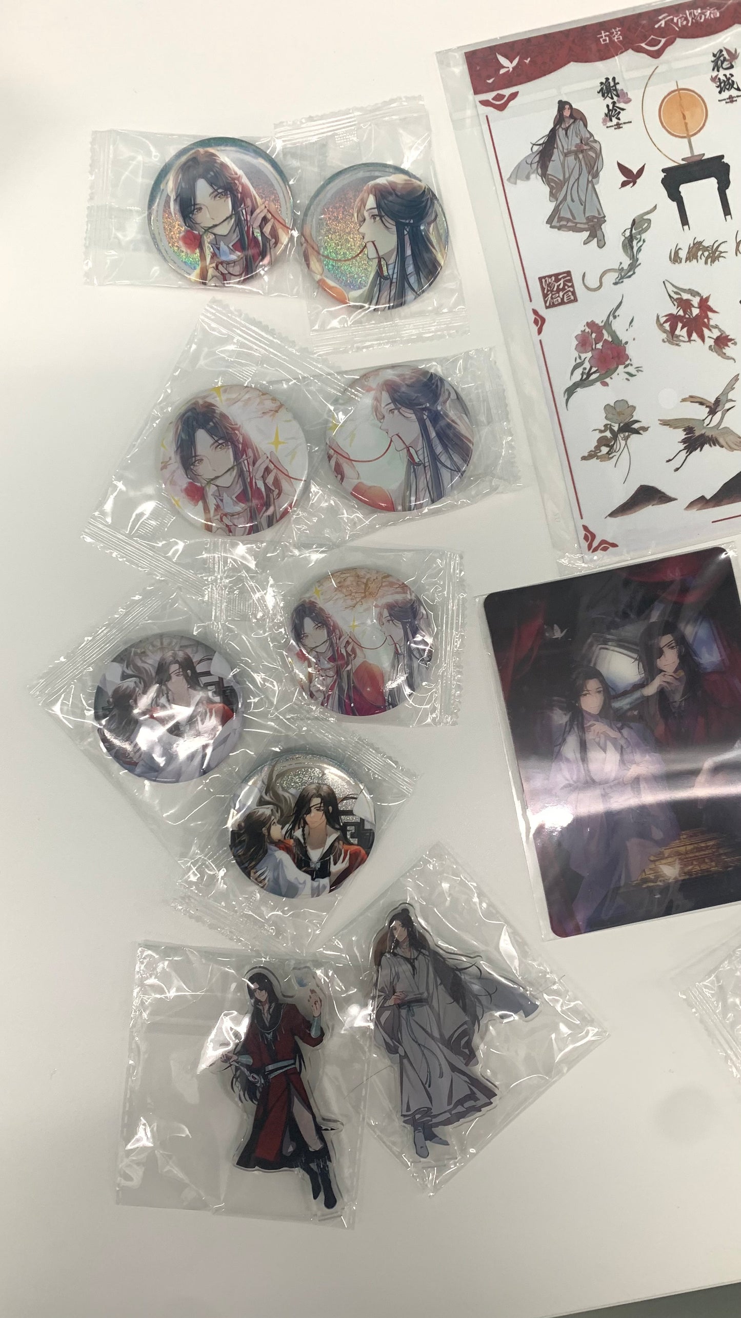 Heaven Official’s Blessing Cobrand Gift Set! Hua Cheng Xie Lian Badge Holo Cards Photo Frame Posters Stickers CD597