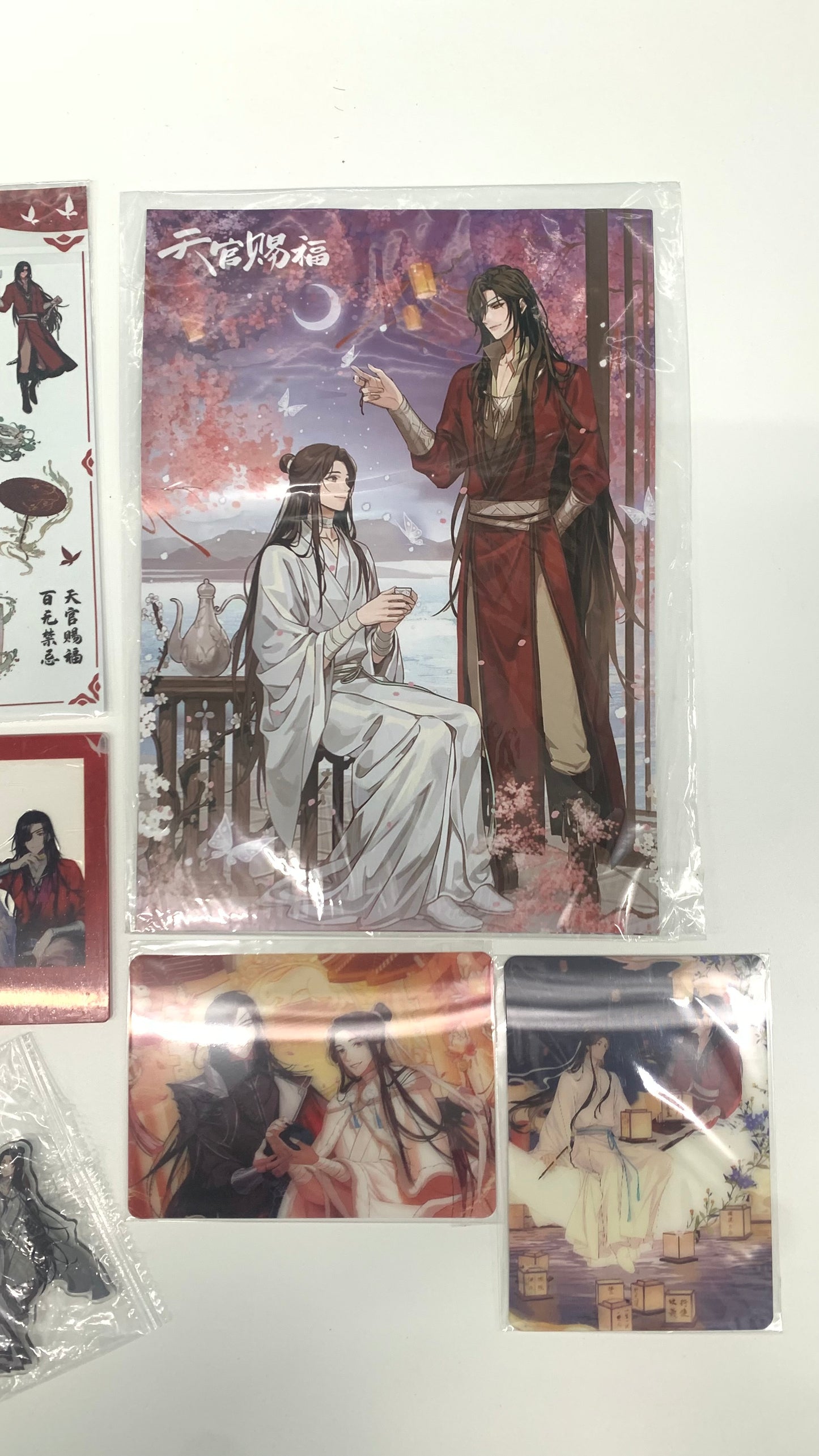 Heaven Official’s Blessing Cobrand Gift Set! Hua Cheng Xie Lian Badge Holo Cards Photo Frame Posters Stickers CD597