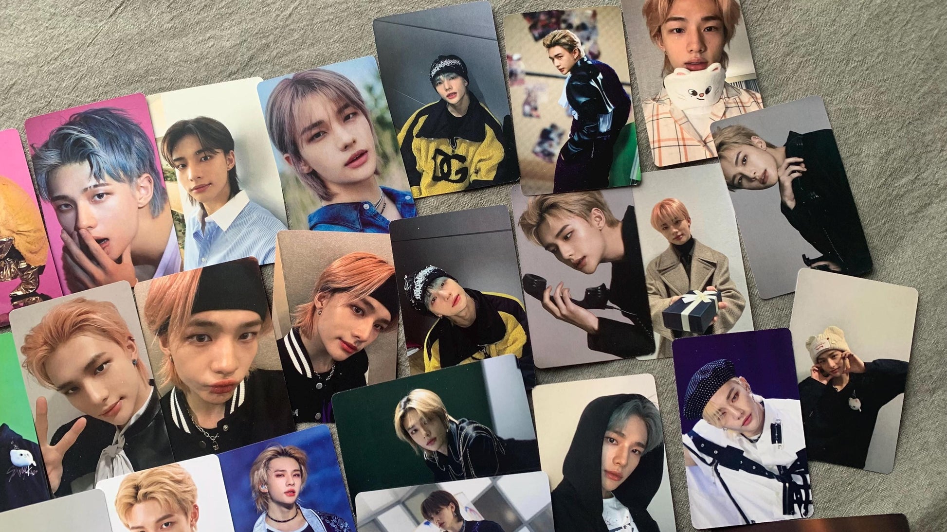 Hyunjin 55pc lomo cards Stray kids Merch KPOP Photocards Felix Bangchan Leeknow Hyunjin C015