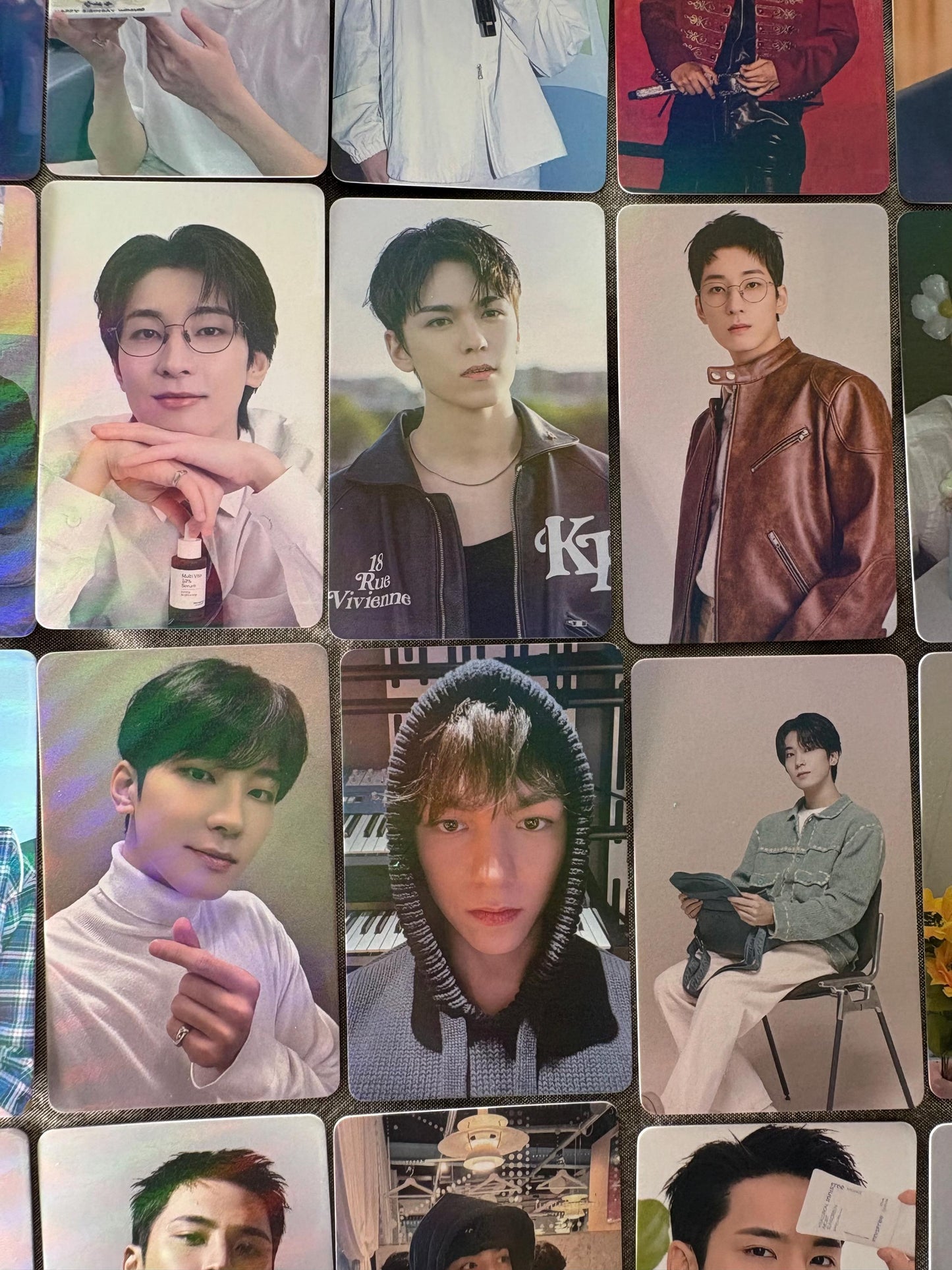 Seventeen 50pc/set Laser Photocards SCoups Jeonghan Joshua Jun Hoshi Wonwoo Woozi DK Mingyu The8 Seungkwan Vernon Dino Kpop Lomo Cards