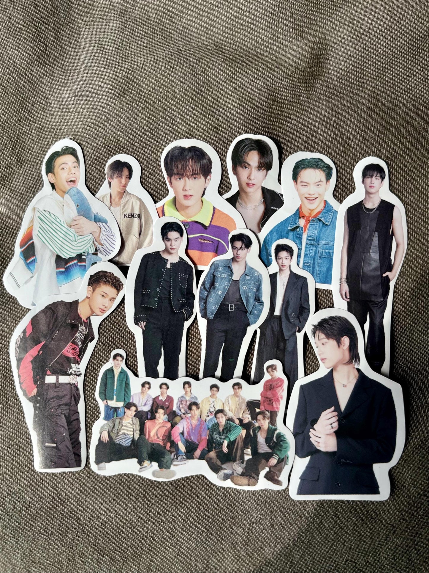 BUS 120pc stickers! because of you i shine thai boy Tpop