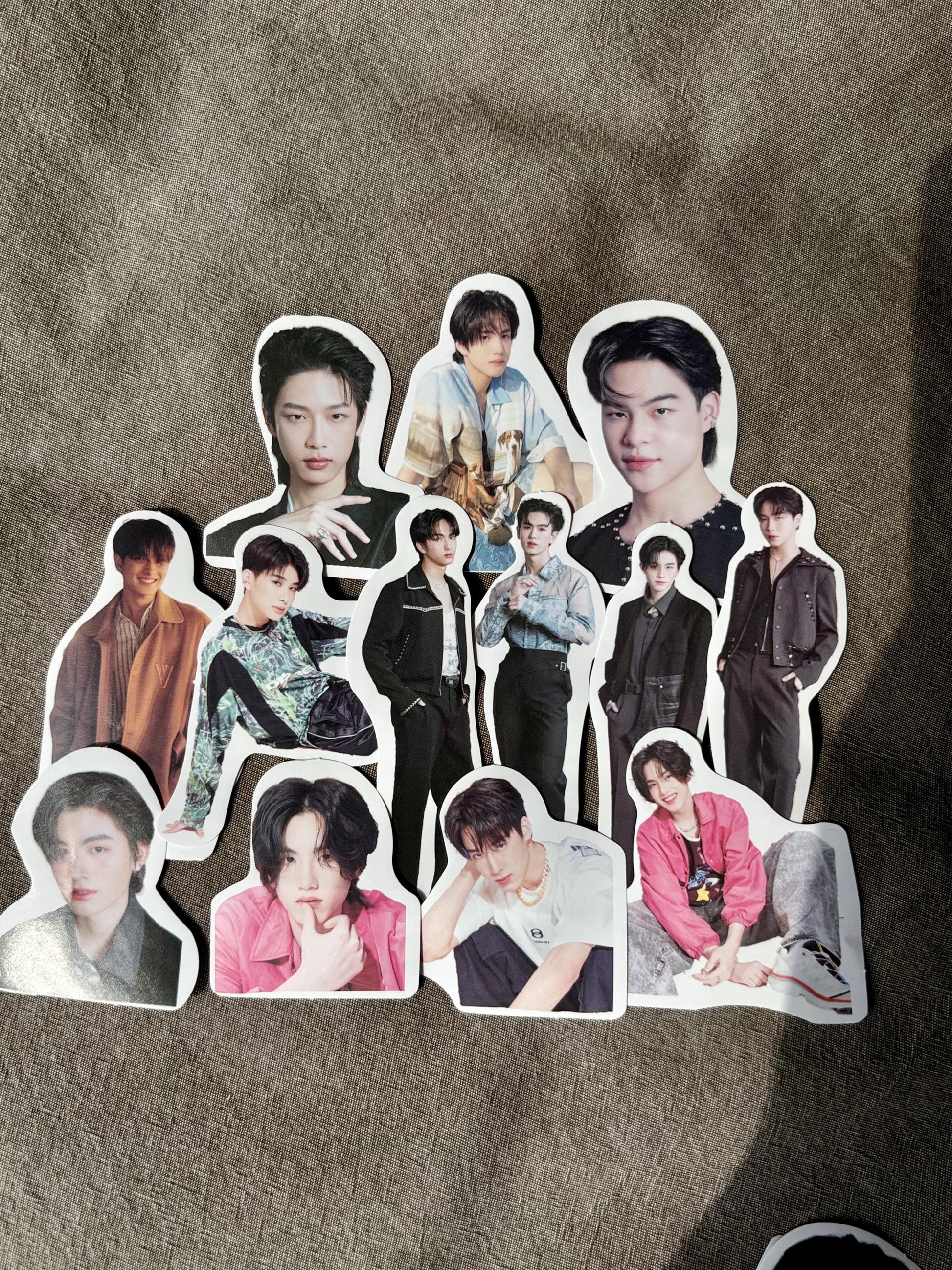 BUS 120pc stickers! because of you i shine thai boy Tpop