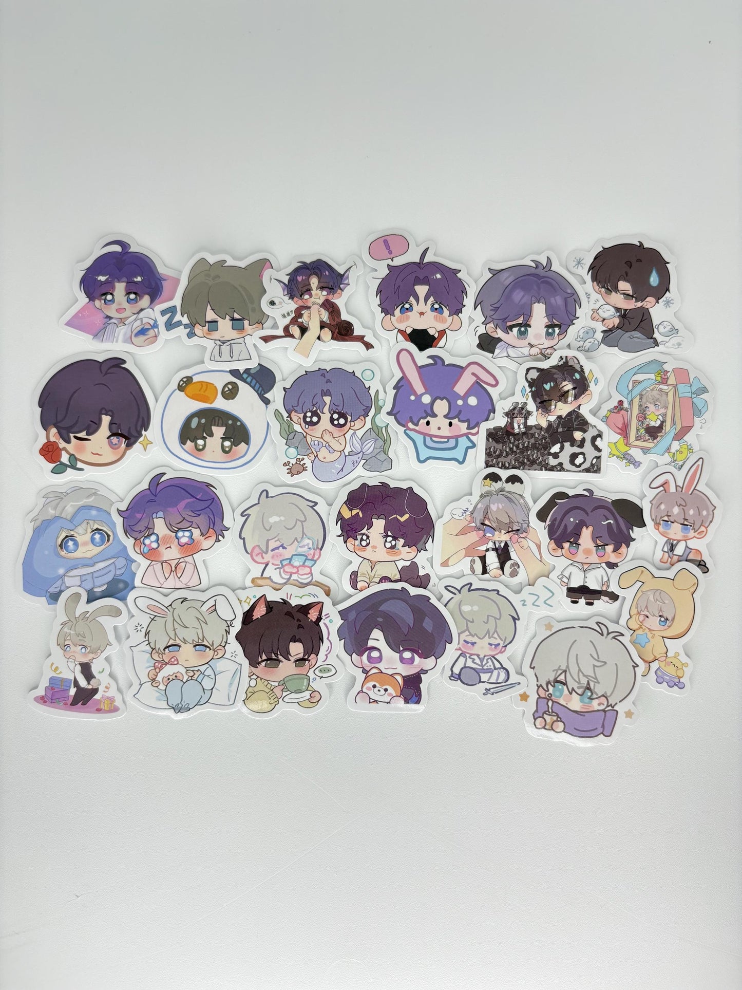 Love and Deepspace Chibi Stickers: 100-Piece Gamer Ita Bag Set
