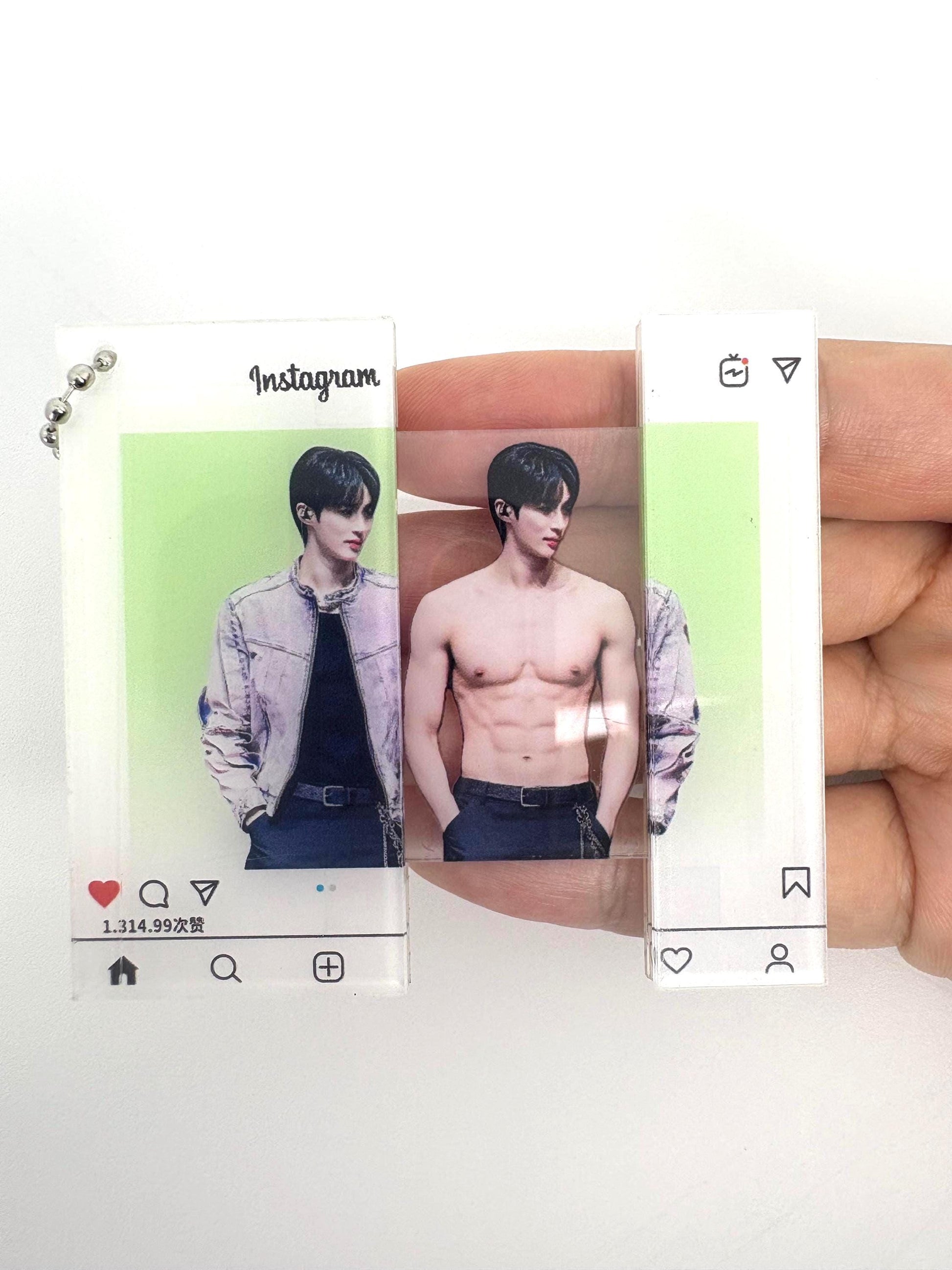 Byeon Woo Seok macho keychains
