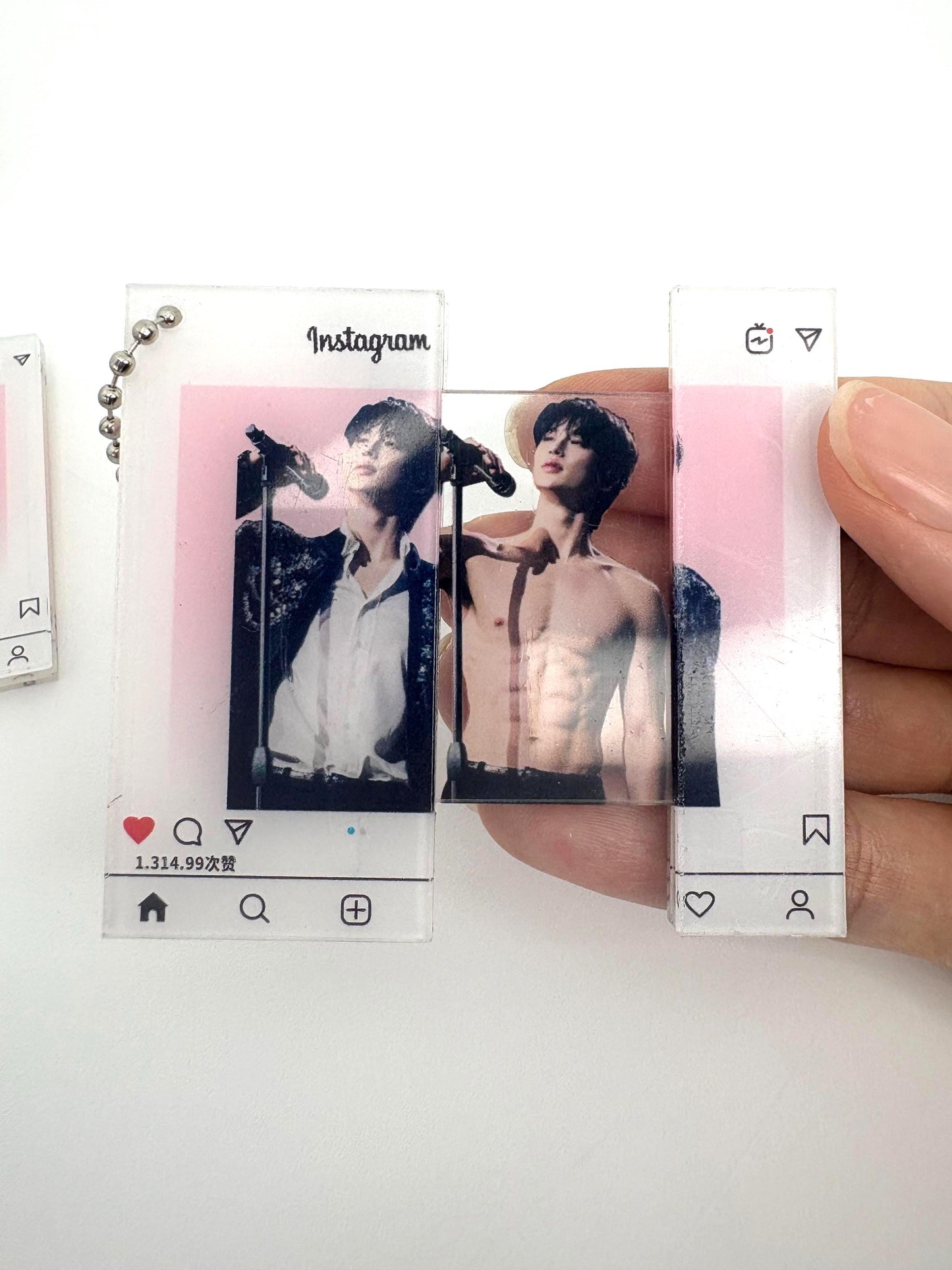 Byeon Woo Seok macho keychains
